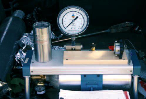 Sholander pressure chamber